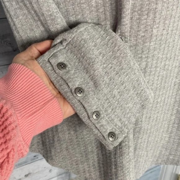 NWT CHASER Small (will fit m also) Gray Oversized Thermal Shirt Button Cuffs - Picture 4 of 9